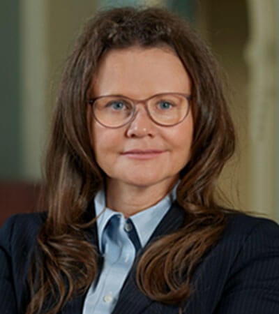 Attorney Kelly Elswick-Hall headshot